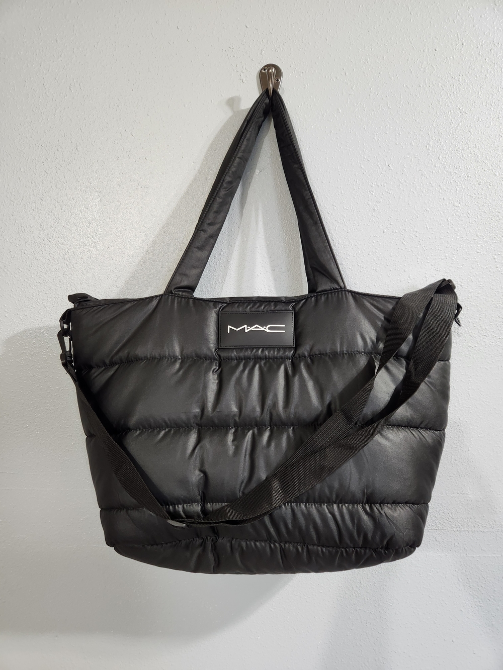 MAC Cosmetics Black Quilted Puffer Tote Bag with Shoulder Strap 20x14x7